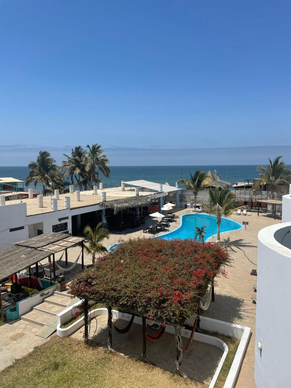 Loki Del Mar Hostel Máncora Kültér fotó