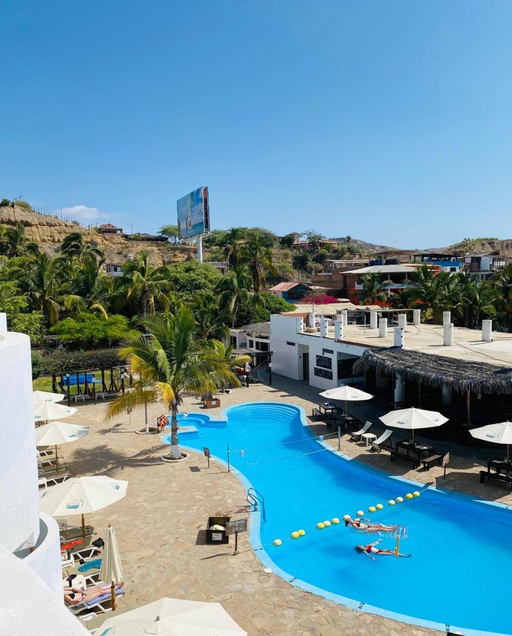 Loki Del Mar Hostel Máncora Kültér fotó