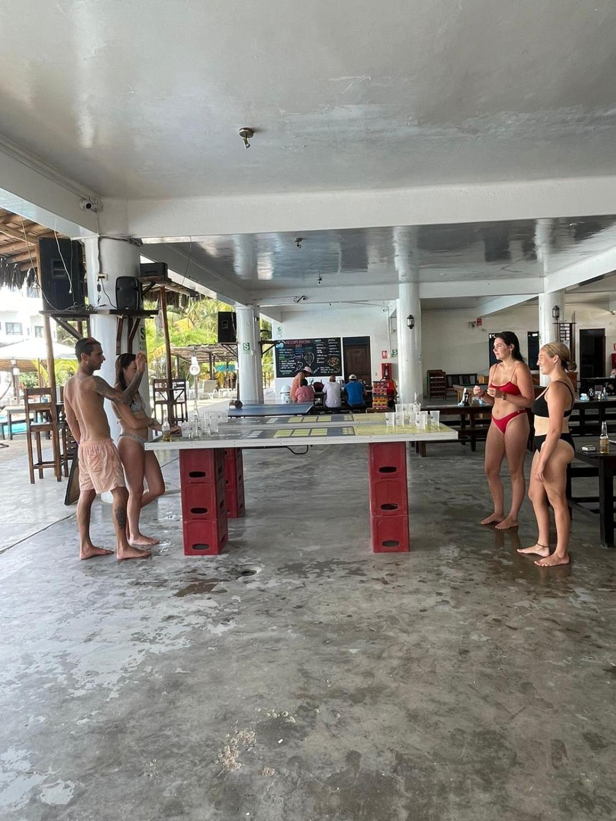 Loki Del Mar Hostel Máncora Kültér fotó
