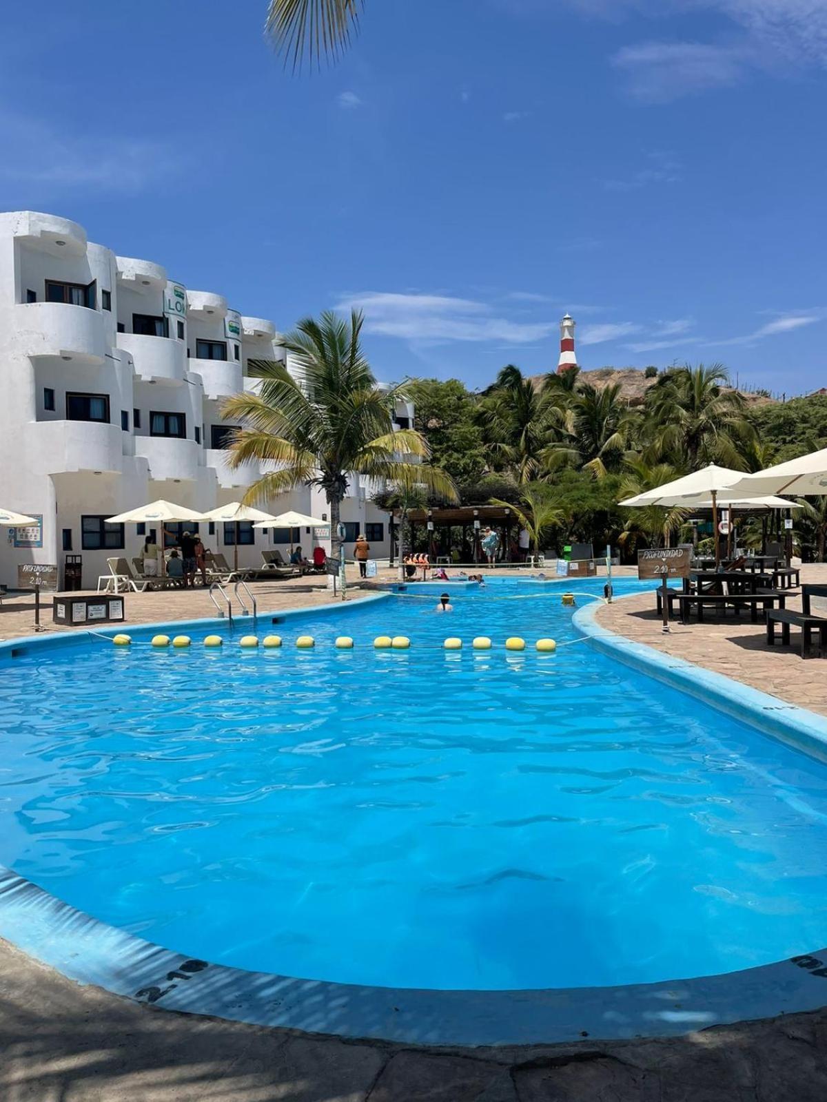 Loki Del Mar Hostel Máncora Kültér fotó