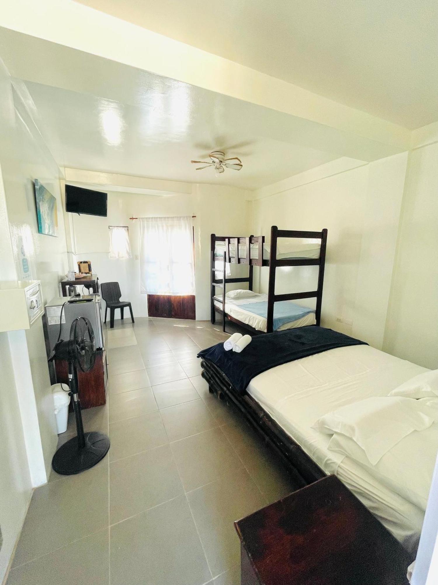 Loki Del Mar Hostel Máncora Kültér fotó