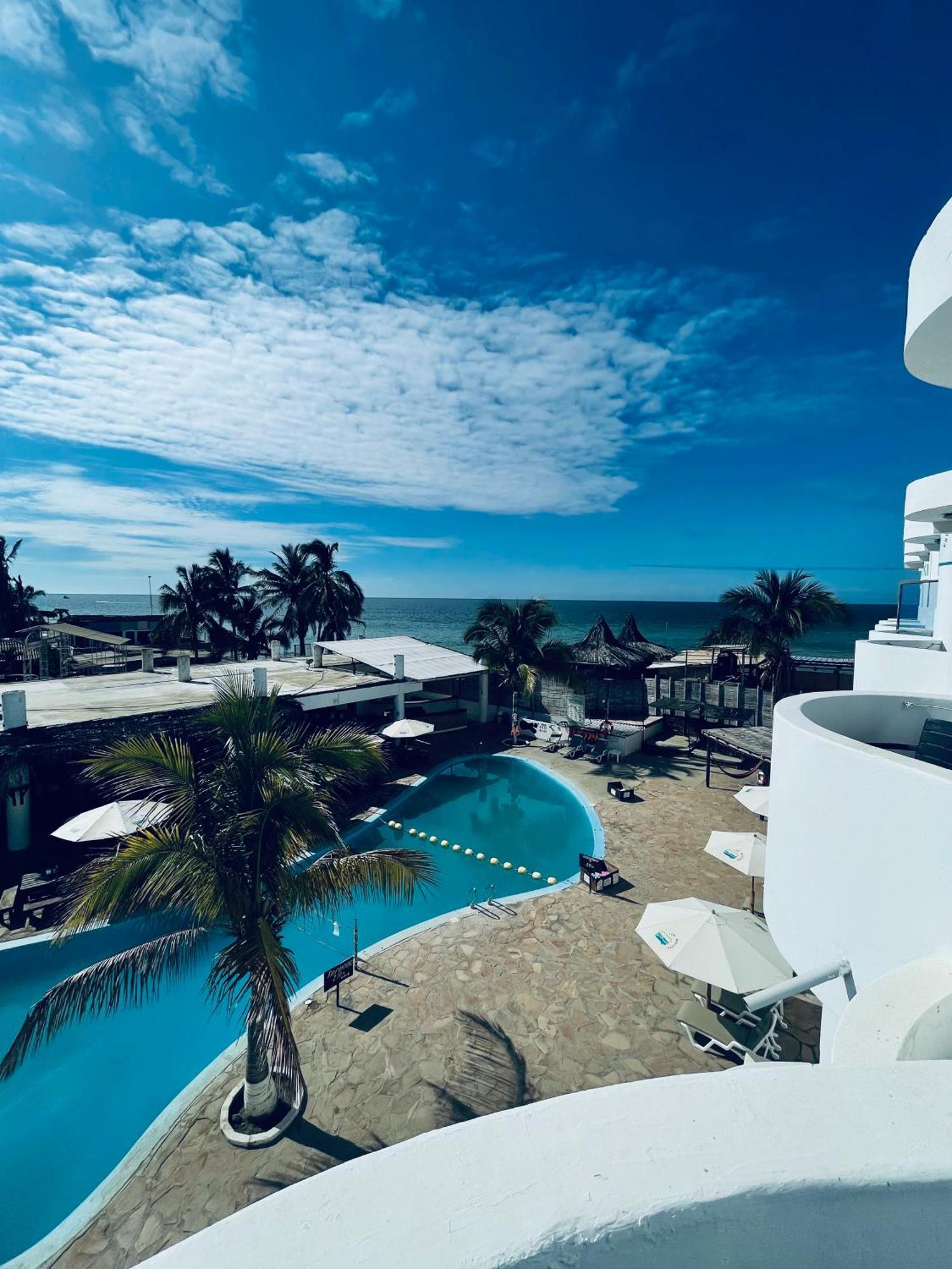 Loki Del Mar Hostel Máncora Kültér fotó