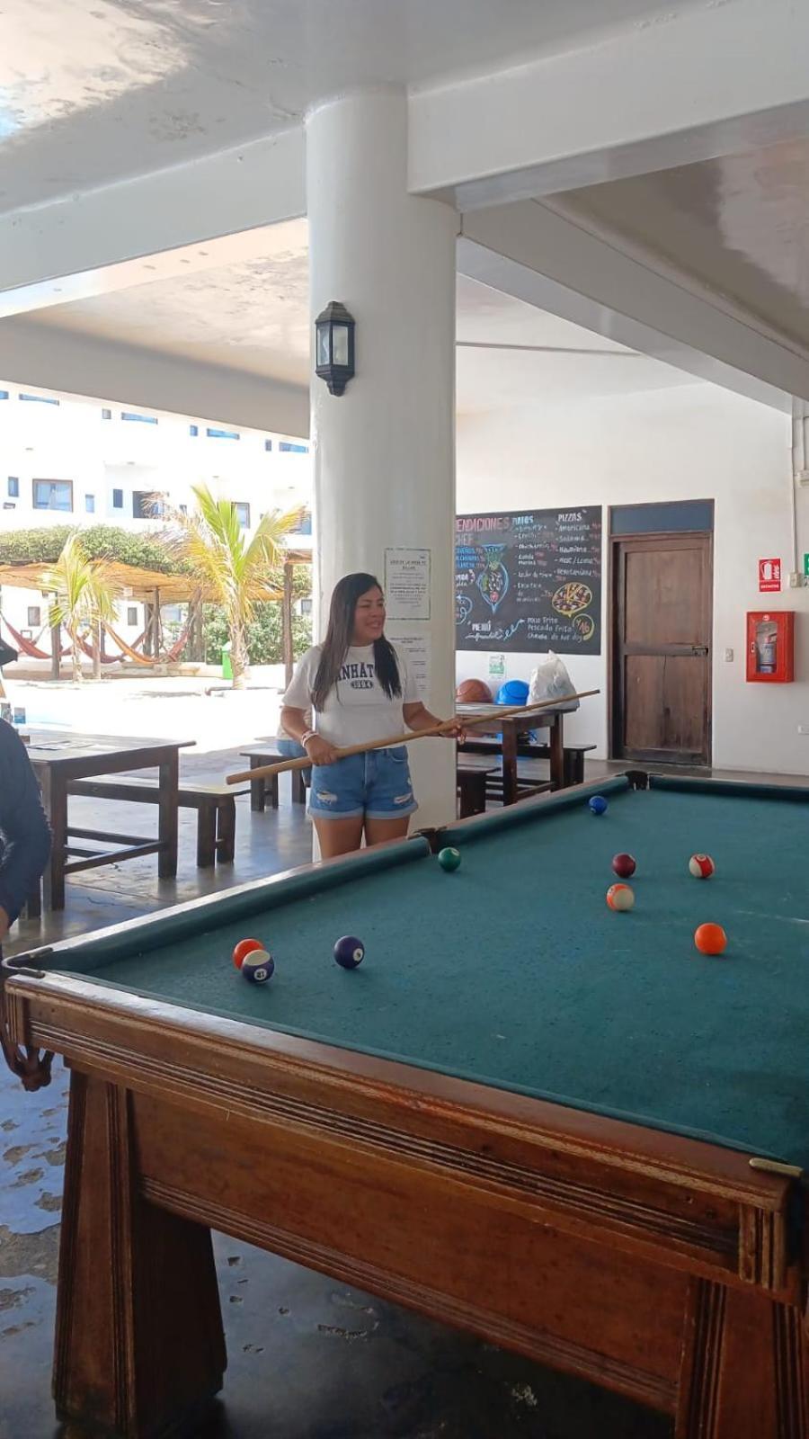 Loki Del Mar Hostel Máncora Kültér fotó