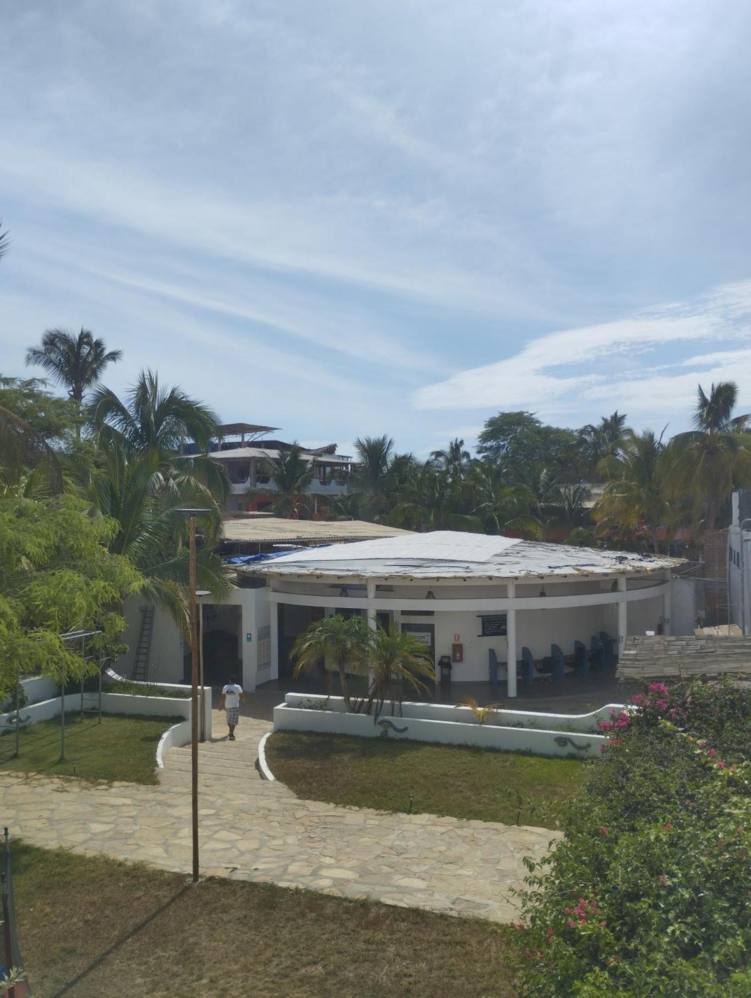 Loki Del Mar Hostel Máncora Kültér fotó