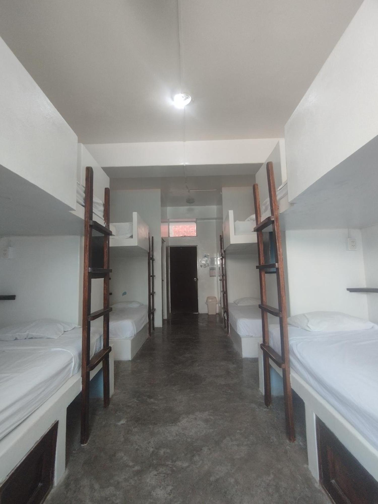Loki Del Mar Hostel Máncora Kültér fotó