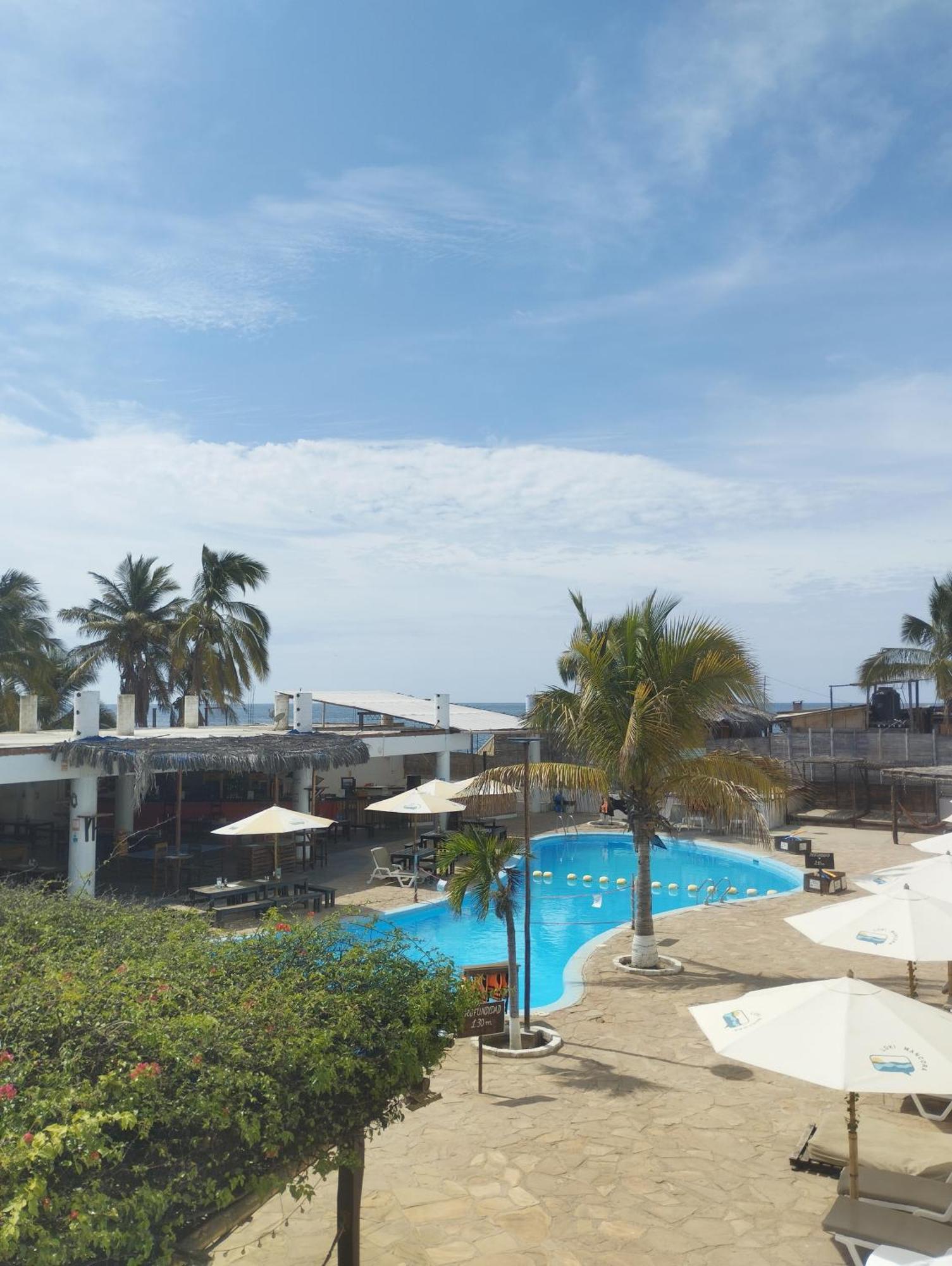 Loki Del Mar Hostel Máncora Kültér fotó